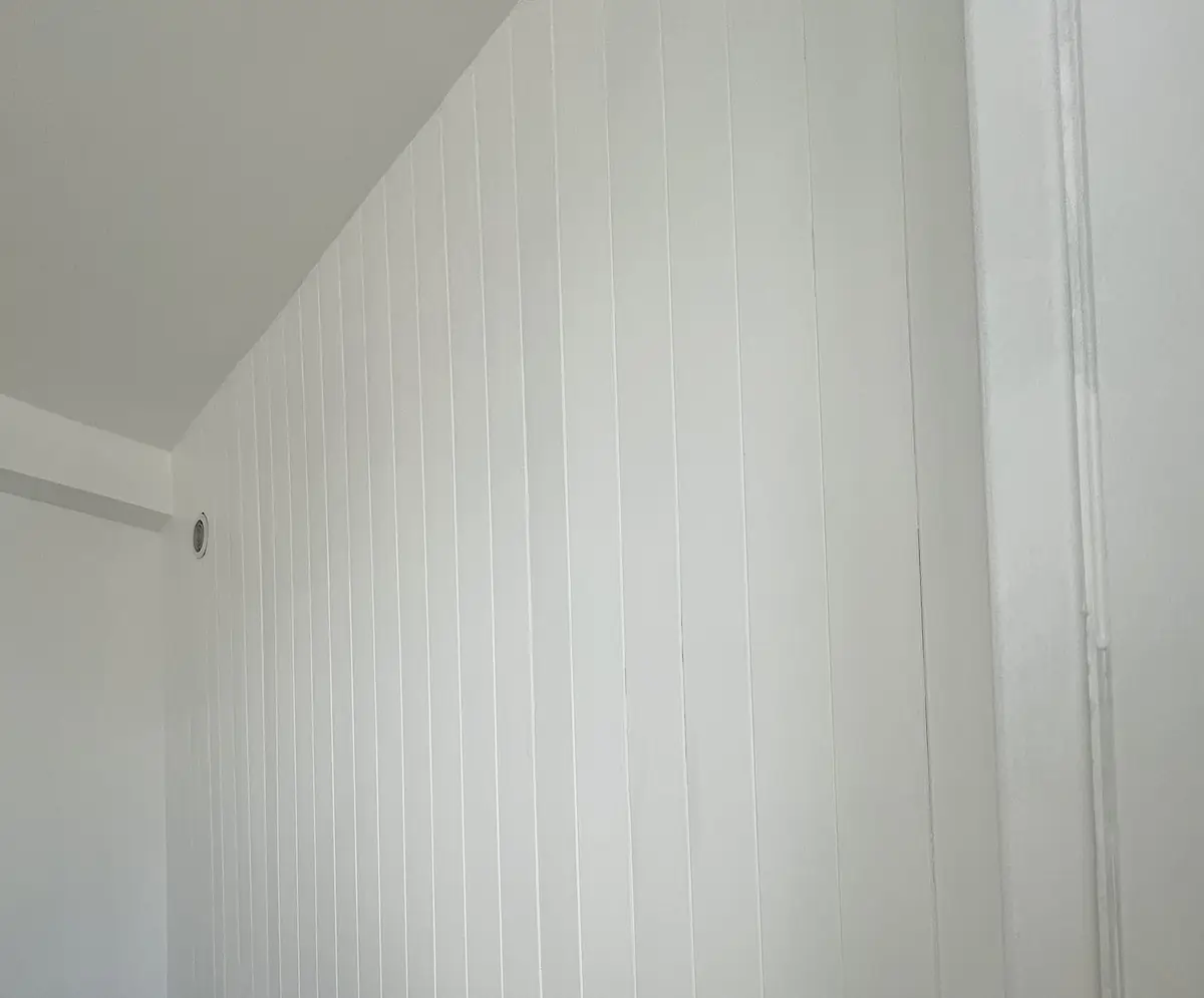 Comment rénover un plafond avant de le peindre ?